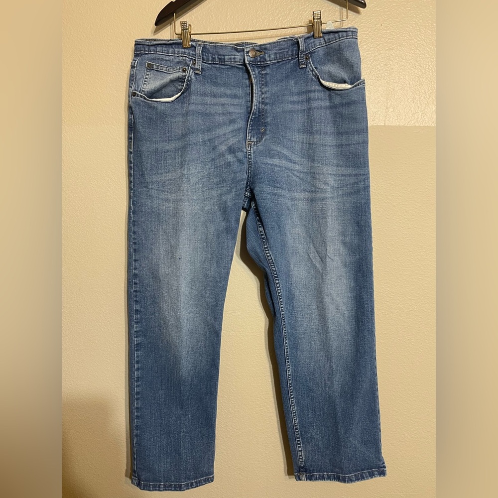 Wrangler Relaxed Fit Blue Jeans for Men 36x27